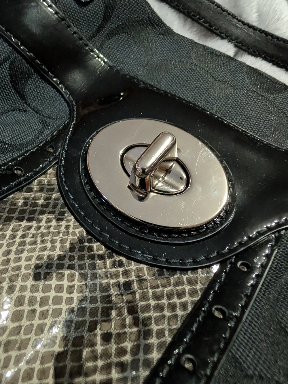 Coach Penelope Signature C Satchel / Carryall (Style F16580)
